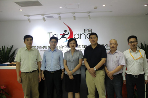 虹口區(qū)人大副主任兼區(qū)科委主席謝榕榕蒞臨珍島營銷考察調(diào)研