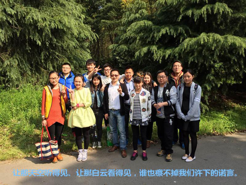 4月珍島小壽星合影留念