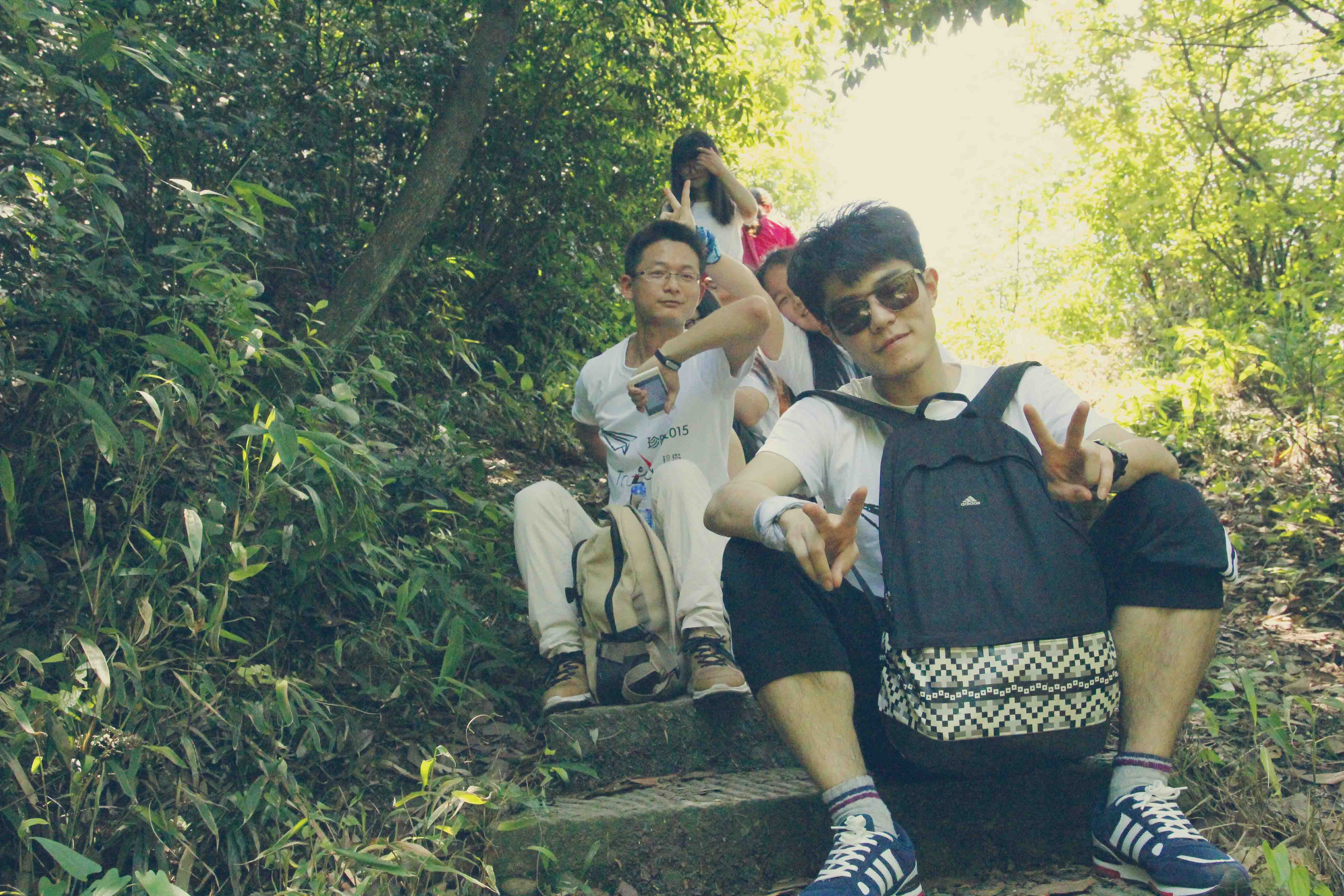 隊(duì)員們稍作休息