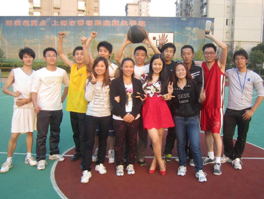 雪狼隊(duì)合影留念